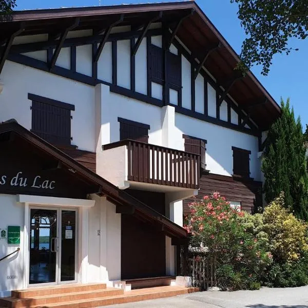 Les Rives du Lac de Léon – hotel w mieście Léon