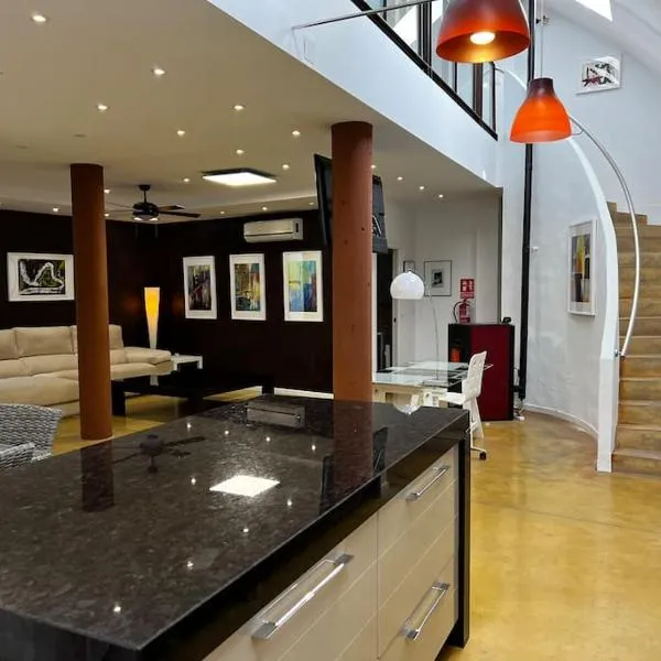 알카자르 데 산 후안에 위치한 호텔 Espectacular Loft en pleno centro de Alcázar.