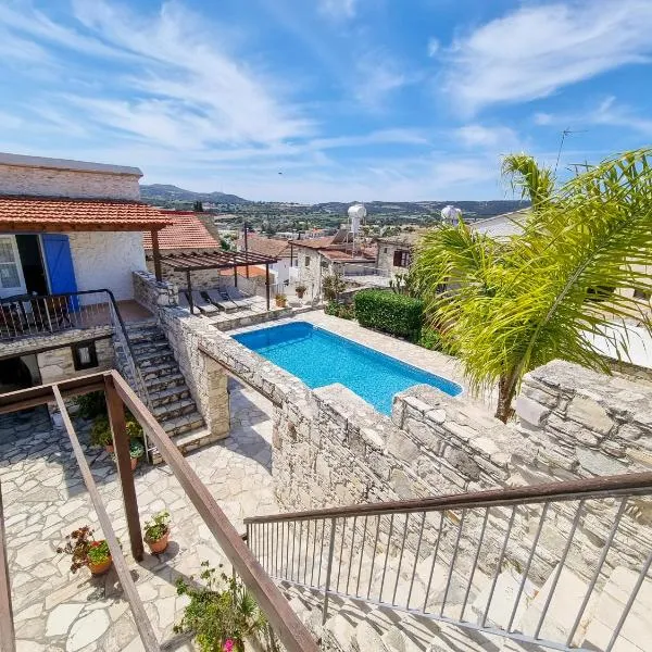 Poseidon's Pool Paradise, hotel a Skarinou