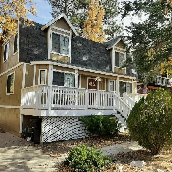 Cabin on the Corner, hotel in Big Bear Lake