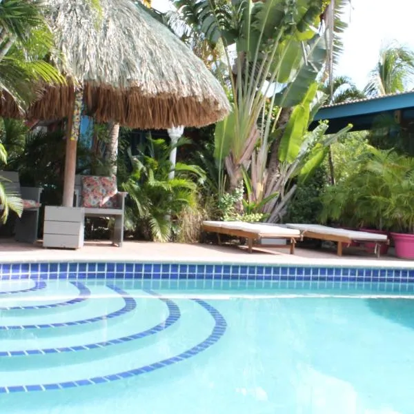 Caribbean Flower Apartments, hotel Willemstadban
