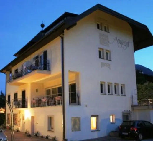 Pension Angergut, Hotel in Tscherms
