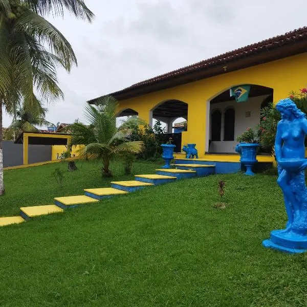 Casa com Piscina 50000 litros Área Gourmet 3 Suites no Destacado, Bairro mais Nobre de Salinas, hotel v destinaci Maracanã