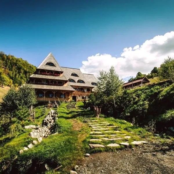 Conacul Drahneilor, hotel en Ruscova