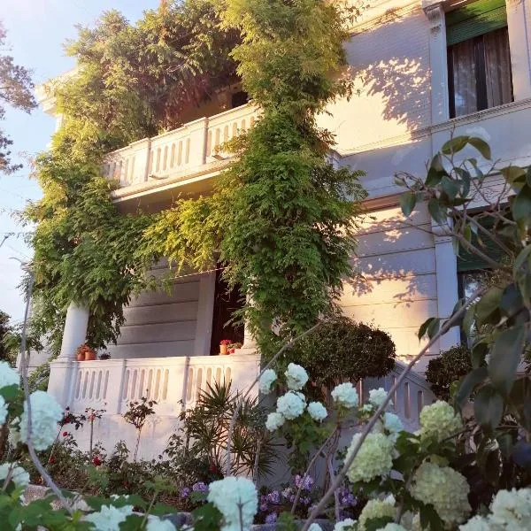 Villa Giordanelli, hotel in Scalea