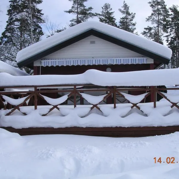 Föllingen stugan, hotel in Sund