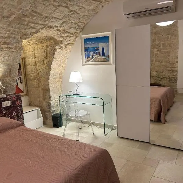 Suite Duomo Trani 6, hotel a Trani
