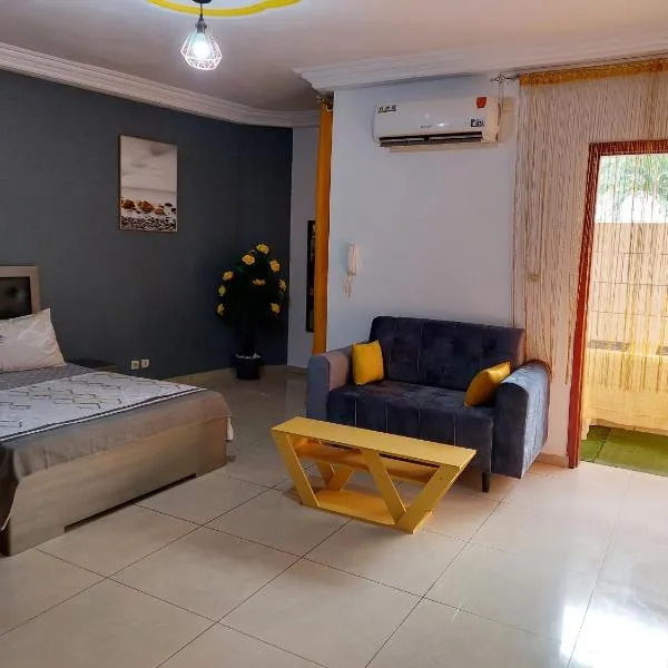 REV Residence, hotel in Abidjan