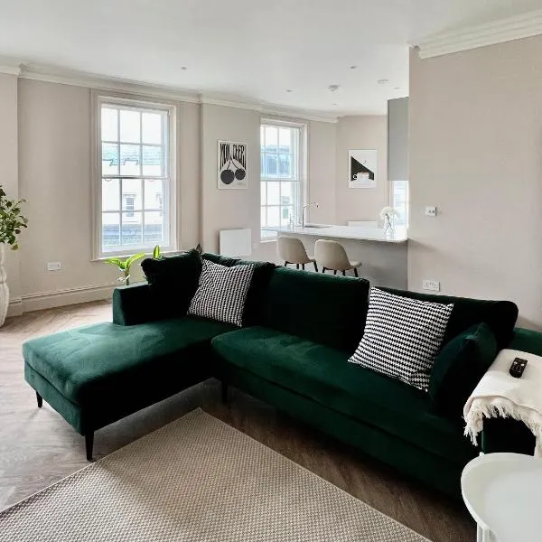 The Apartments Lytham Square, hotel v destinaci Lytham St Annes