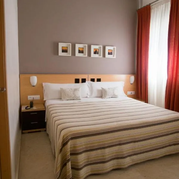 Hostal Albero by eme hoteles, hotel in Sanlúcar la Mayor