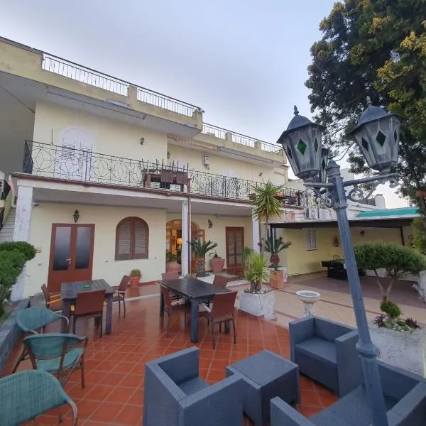 Hotel Mareluna Ischia, hotel in Ischia