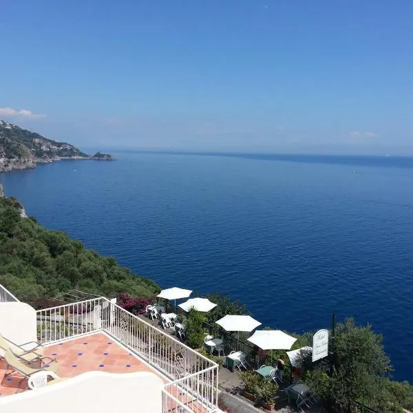 Open Gate – hotel w mieście Praiano
