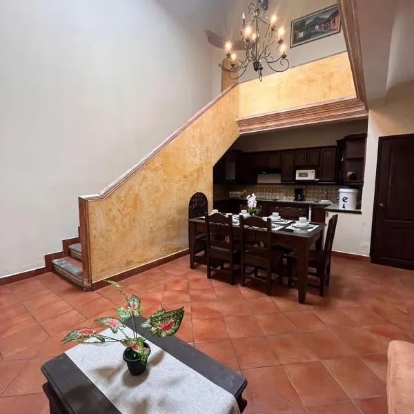 Lindo Apartamento Colonial para 6 Personas en Antigua Guatemala, hotel in Alotenango