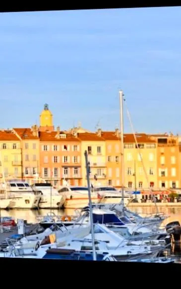 LA DOLCE VITA MAZET A GASSIN GOLFE DE SAINT TROPEZ、ガッサンのホテル