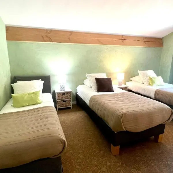 Logis Hôtel Restaurant Le Domaine de l'Eau Vive, hotel en Largentière