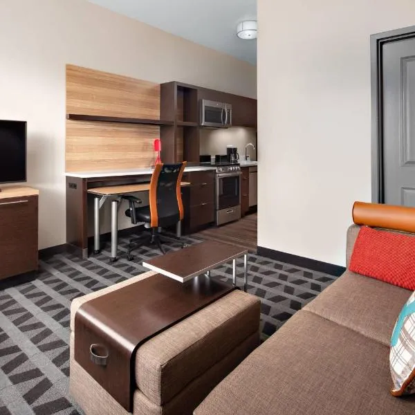 러브랜드에 위치한 호텔 TownePlace Suites by Marriott Loveland Fort Collins