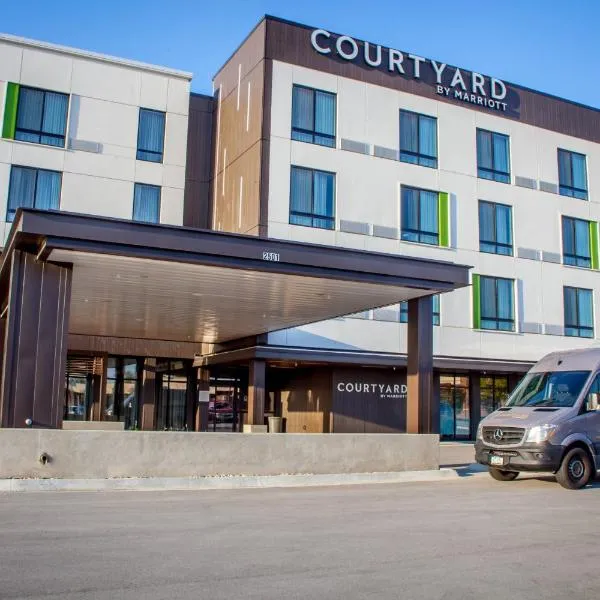 Courtyard by Marriott Omaha East/Council Bluffs, IA, хотел в Каунсъл Блъфс