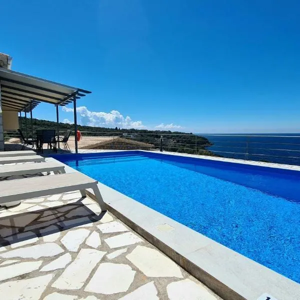 Amousso Bay Villas, hotel a Marantochori