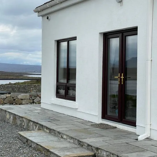 Apartment at Island Cottage, Inishnee, Roundstone, hotel a Roundstone