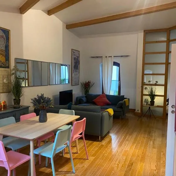 Superbe et accuiellent appartement, hotel in Le Kremlin-Bicêtre