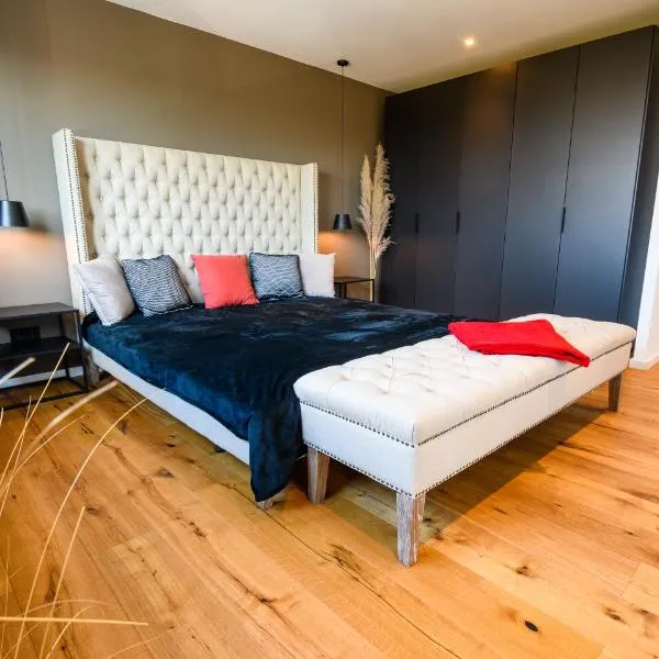 OrangeHome Design Apartment zwischen See & Zentrum, hotel v destinaci Prien am Chiemsee
