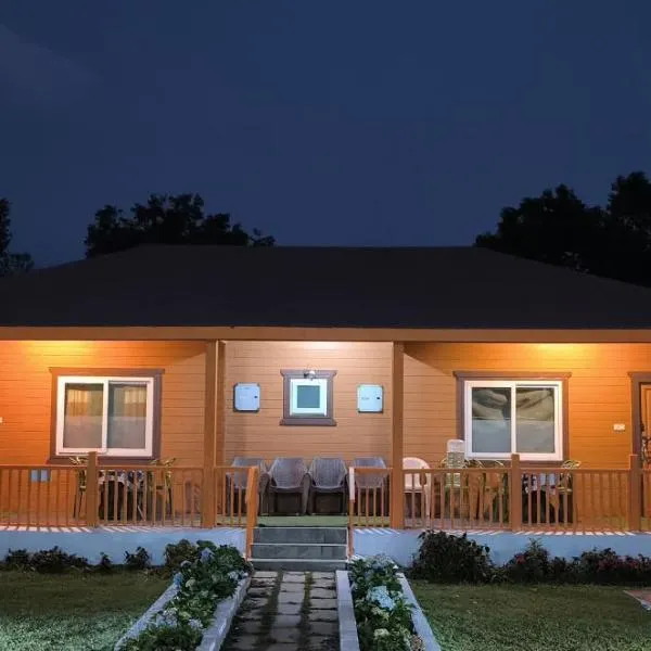 The Laughing Woods AC Resort, hotel in Kotagiri