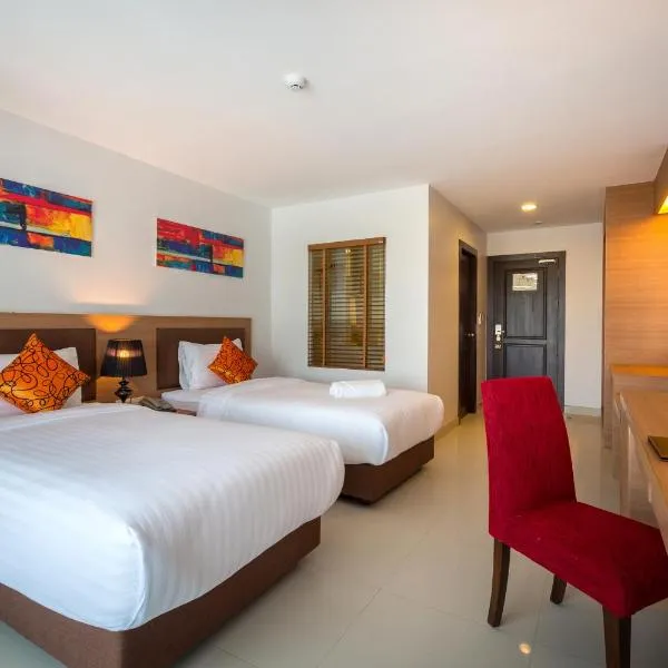 Riche Hua Hin Hotel - SHA Plus: Hua Hin şehrinde bir otel