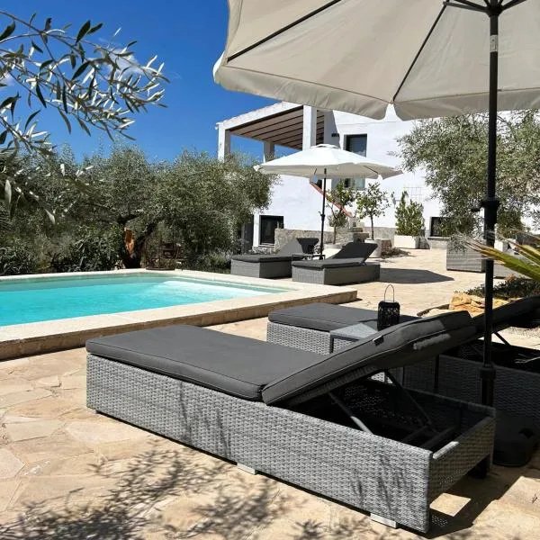 Casa de Olivos - Unique Apartments - Adult Only، فندق في Traiguera