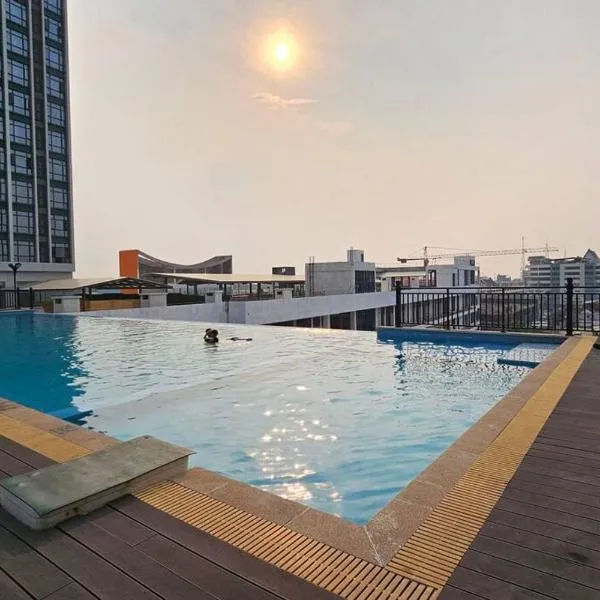 Brand New Modern Luxury Studio Apartment at the Heart of Vientiane, khách sạn ở Viêng Chăn
