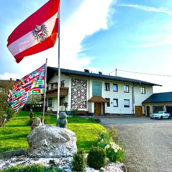 Apartment 3 Gäste, hotel en Schörfling am Attersee