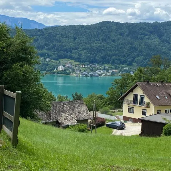 WALDHAUS HIRSCH Bungalow only for you self check in, hotel v destinaci Pörtschach am Wörthersee