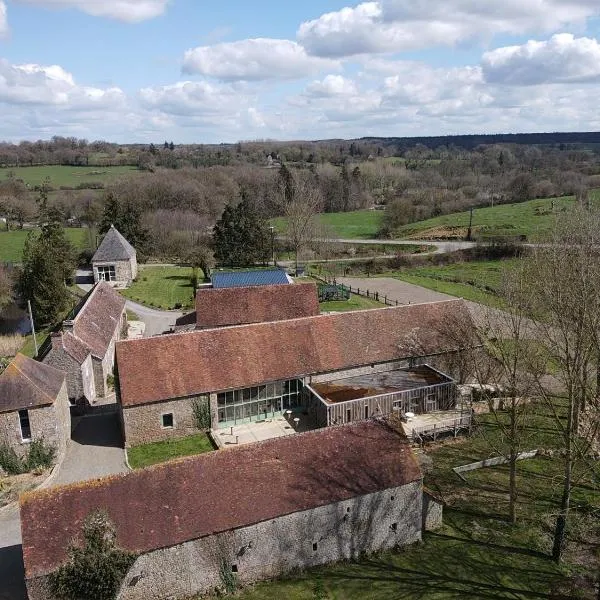 Domaine Des Tours Vauquelin, hotel in Écouché