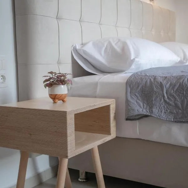ATHANASIA APARTMENTS, hotel v destinaci Skiathos