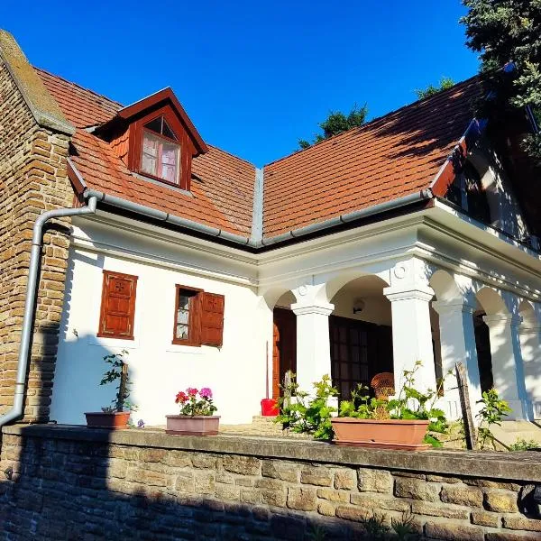 Katerina Vendégház, hotel v destinaci Tihany