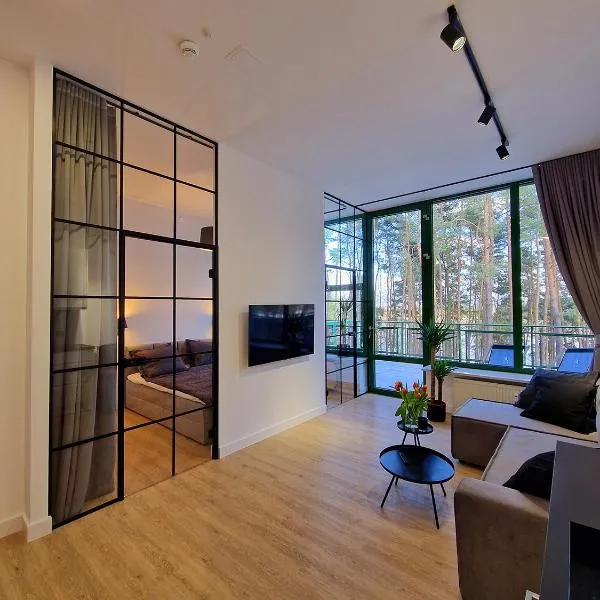Apartament nad Zalewem Zegrzynskim z tarasem 23 m2, hotel v destinaci Serock