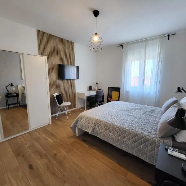 Central rooms, hotel in Šibenik