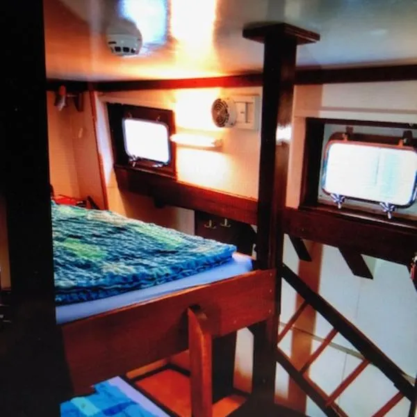 Schiff AHOY, Hotelschiff, Hausboot, Boot, Passagierschiff, hotel a Stoccarda