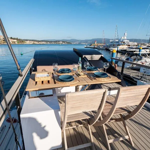 Casa Flotante Sanxenxo, hotel v destinaci Sanxenxo
