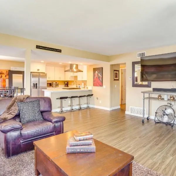 Newport Beach Vacation Rental Steps to Shore!, hotel em Newport Beach