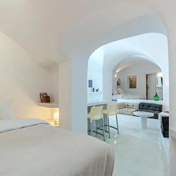 Crown of Fira, hotel in Firostefani