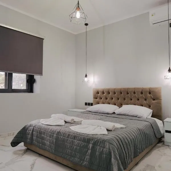 Iphigenia Luxury Flat, hotel in Sarandë
