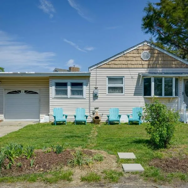 New Jersey Cottage w/ Grill - Short Walk to Beach!, hotel in Del Haven