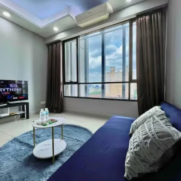 One Room Studio with WiFi and MRT, hotel in Seri Kembangan