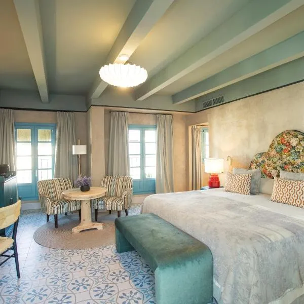 Hospes Las Casas del Rey de Baeza, a Member of Design Hotels, hotel in Seville