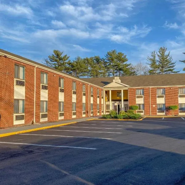 Days Inn by Wyndham Brunswick Bath Area, hotel in Phippsburg