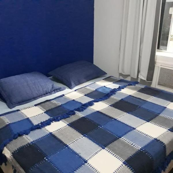 Apt montado quadra da praia - 1 block from Copacabana Beach