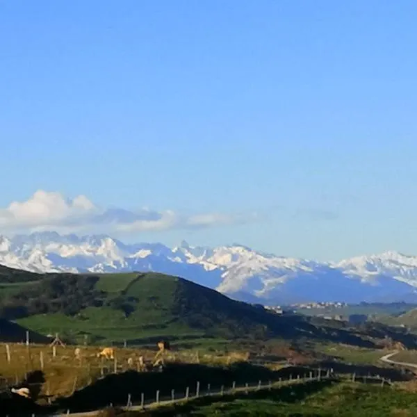 Apartamentos Gloria-patchwork-Ubiarco, viešbutis mieste Ubiarco