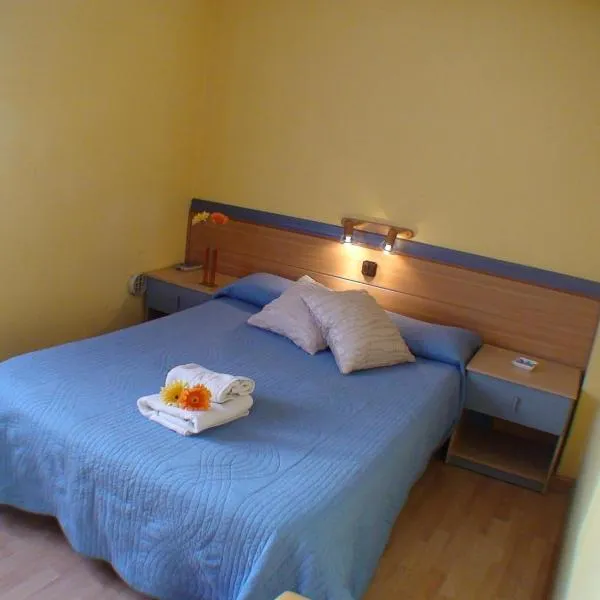 Hostal El Carmen、サラゴサのホテル