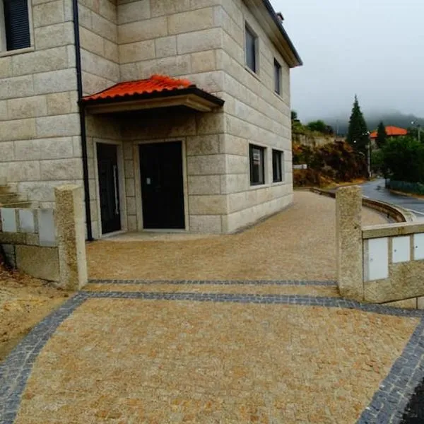 Casa Malagueira، فندق في Fafião