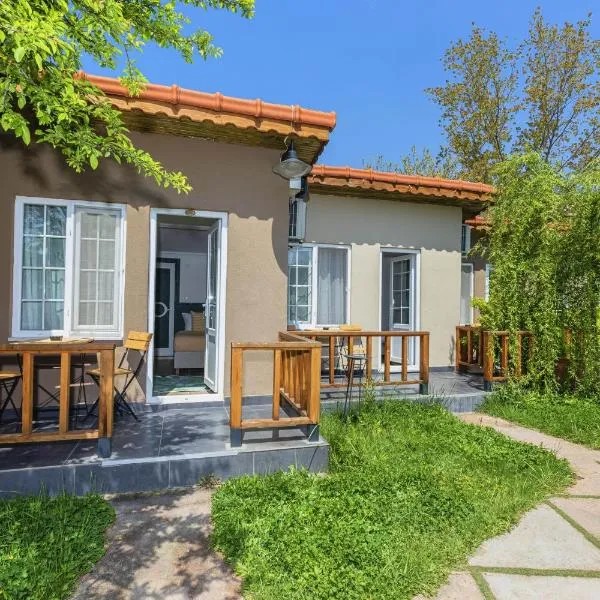 KİRAZ BEACH OTEL, hotel Erdekben